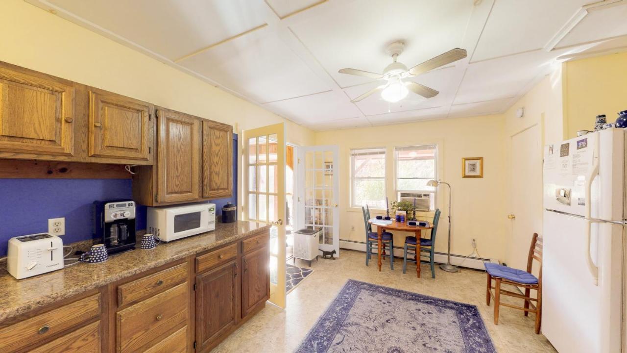 Cavalier Cottage B&B Shelburne Falls Extérieur photo